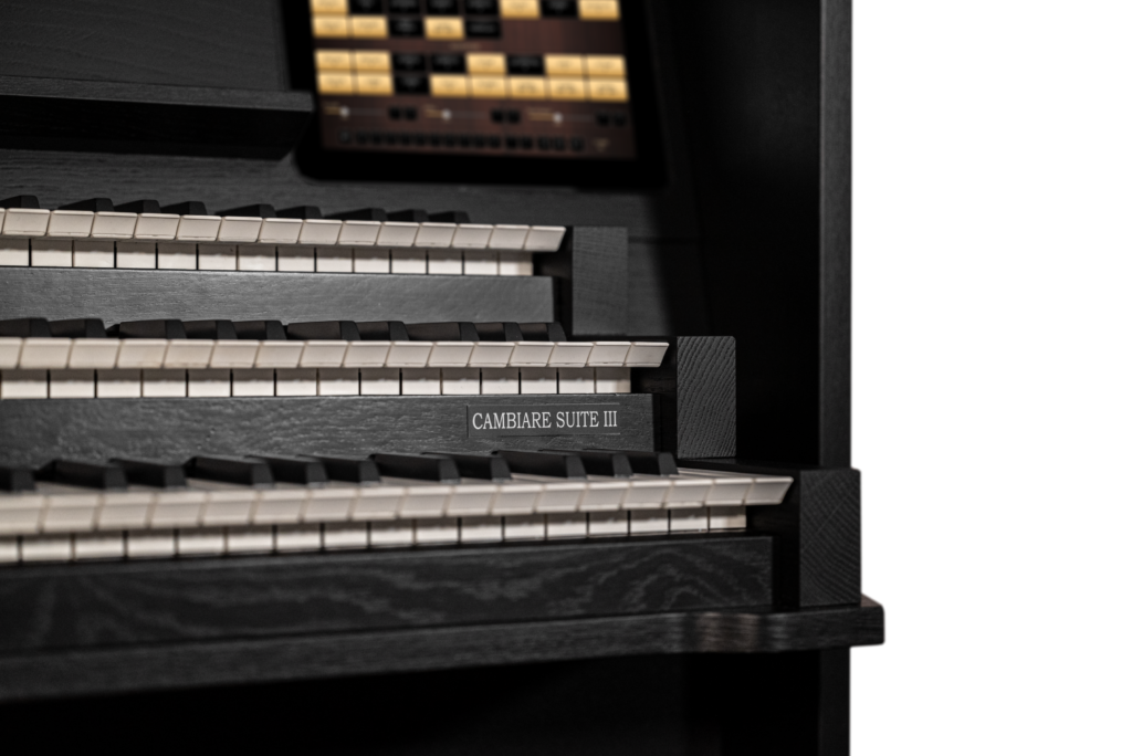 Cambiare Suite III black sky