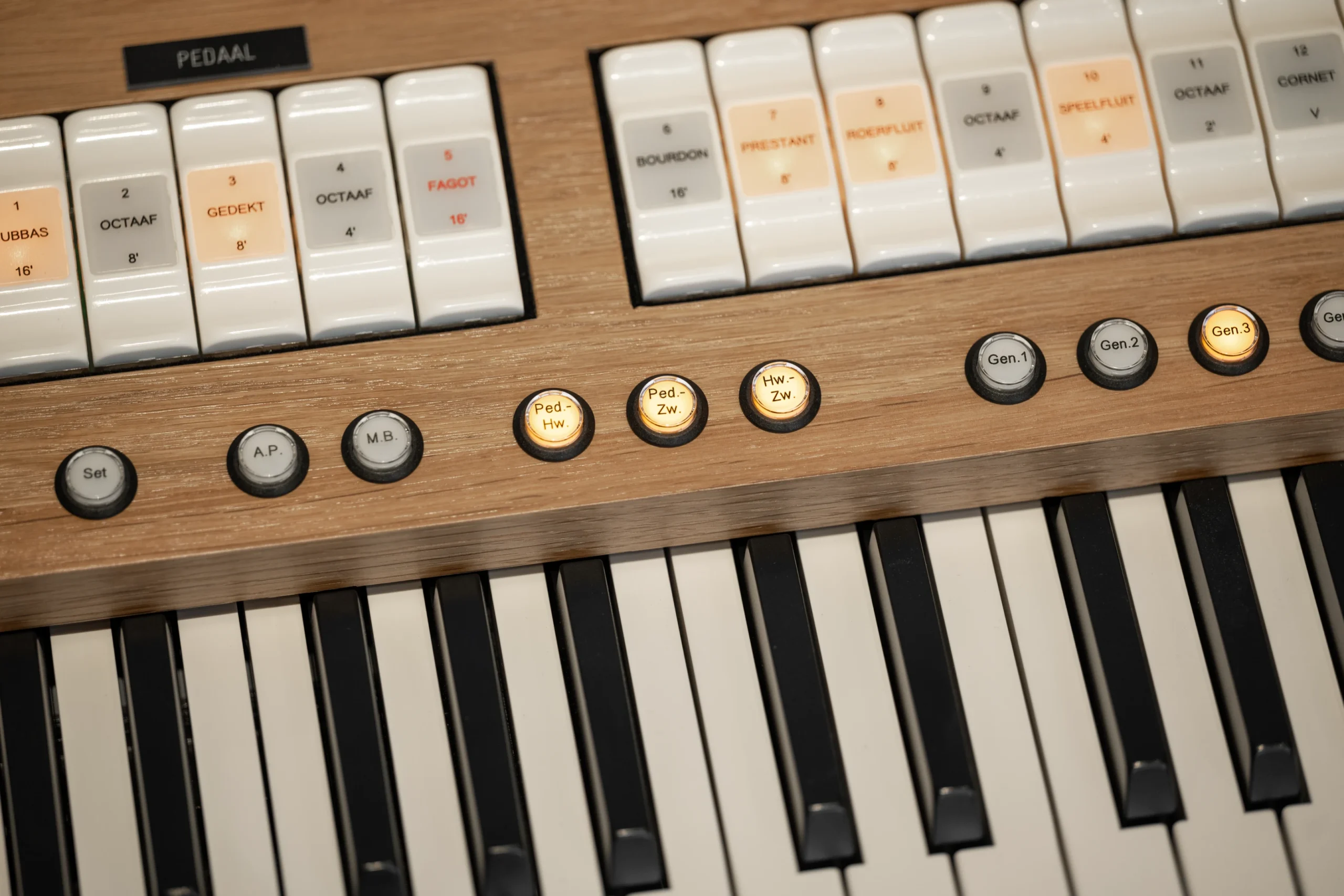 compact-224-cbm121-detail-7